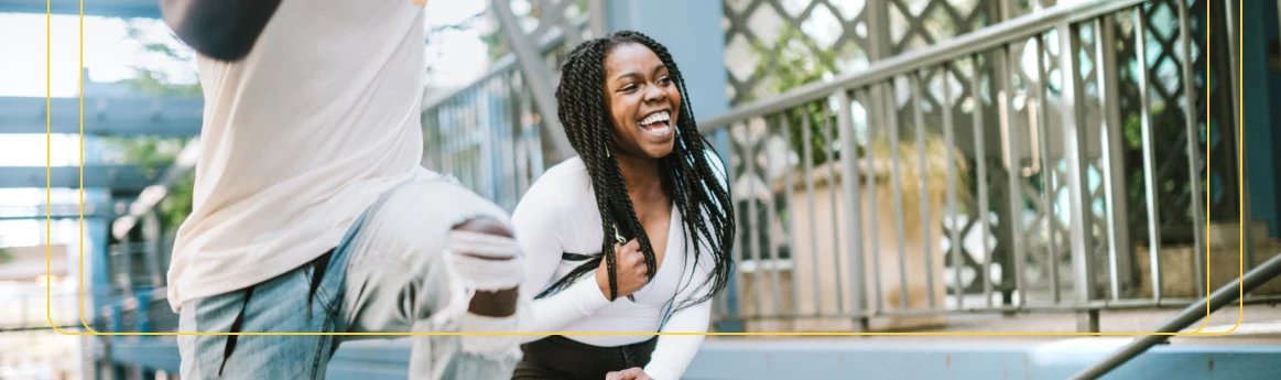 What job positions can you specialize in as a travel therapist?